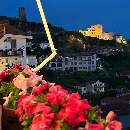 Hotel Europa Krujë エクステリア 写真