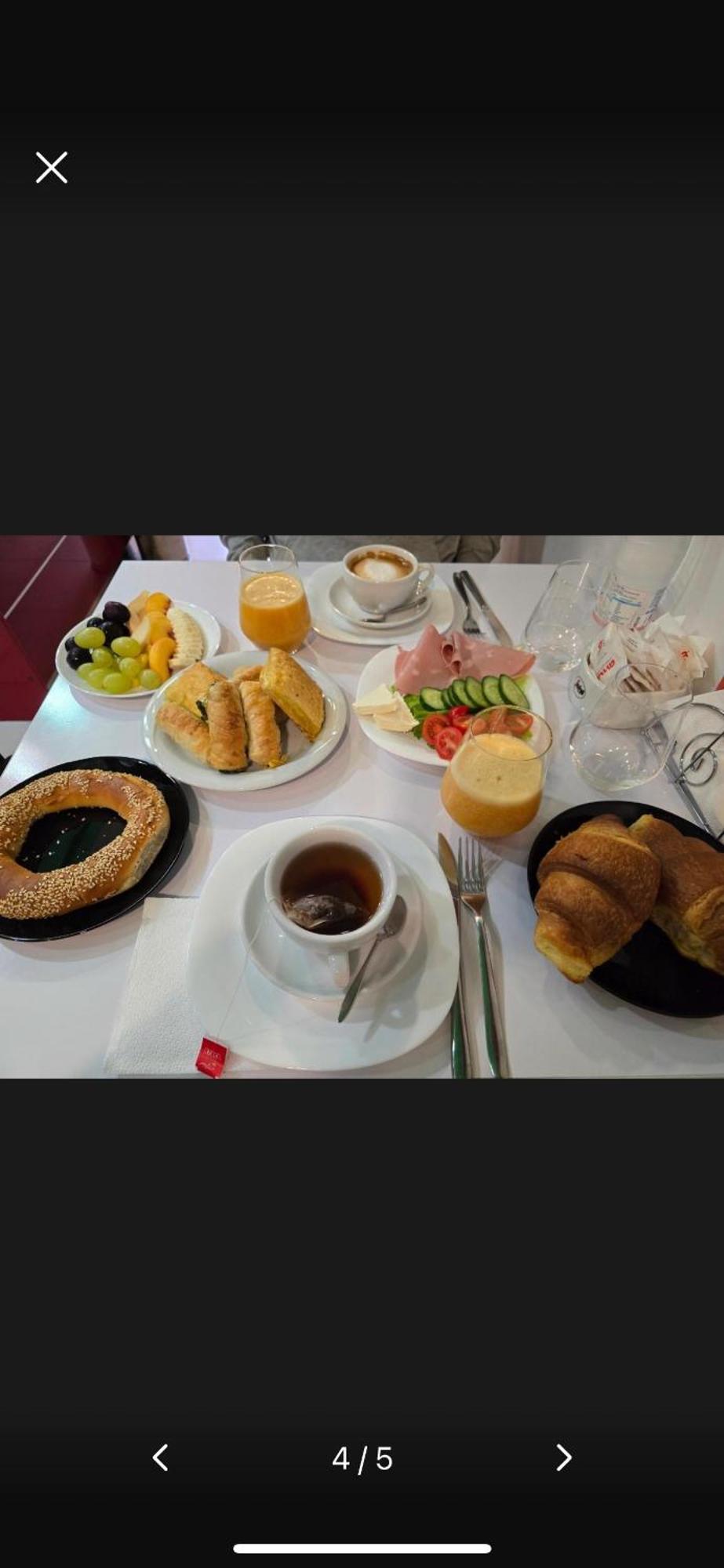 Hotel Europa Krujë エクステリア 写真